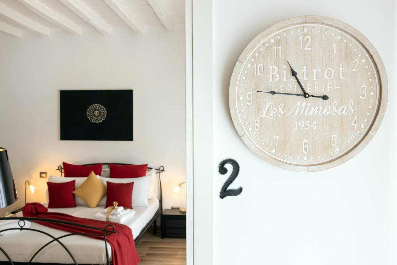 Barcaccia Luxury Suites Róma Kültér fotó