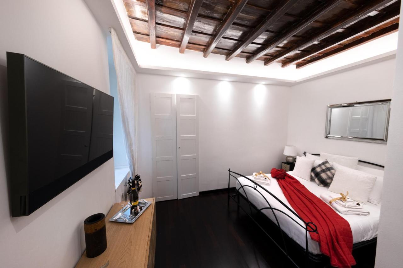 Barcaccia Luxury Suites Róma Kültér fotó